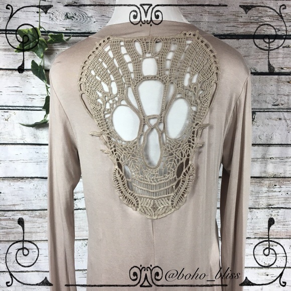 💀Small Skull Crochet Back Flyaway Cardigan - Picture 4 of 5